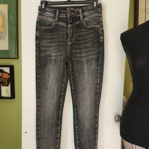 Judy Blue Vintage Black Yoke Skinny Jeans Size 5/27